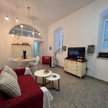 Budget-Friendly 1Br In The City Center Gibraltar Buitenkant foto