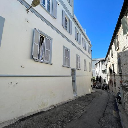Budget-Friendly 1Br In The City Center Gibraltar Buitenkant foto