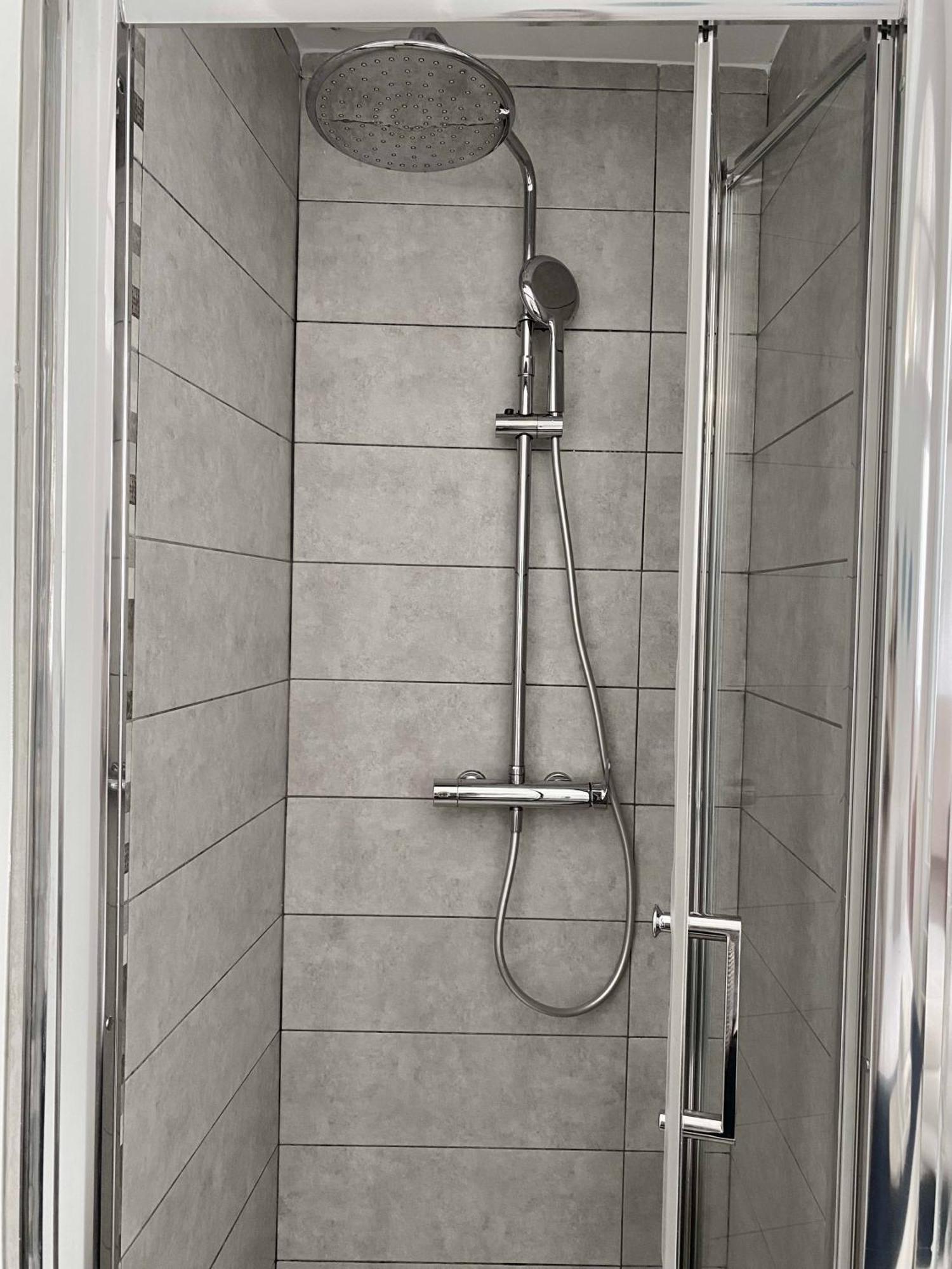Budget-Friendly 1Br In The City Center Gibraltar Buitenkant foto